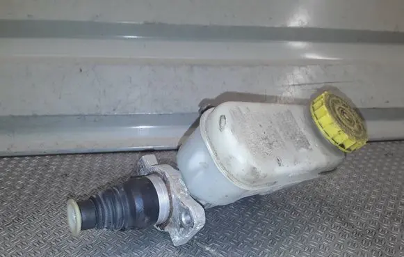 Chrysler Sebring (ST-22 - JR) Master brake cylinder P04764649AB