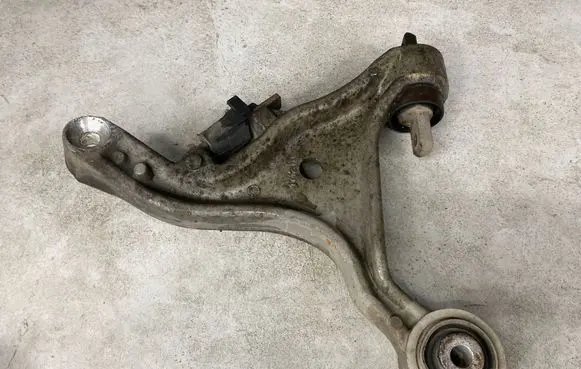 Volvo V70 Front control arm 