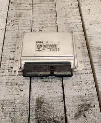 KIA Sorento Engine control unit/module 391004A810 94B5TI01 0281011579