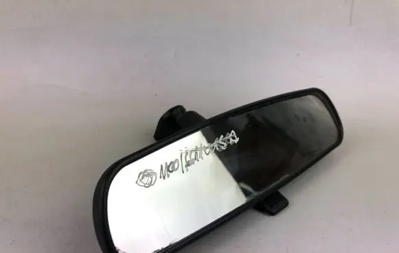 Subaru Outback Rear view mirror (interior) E8011681