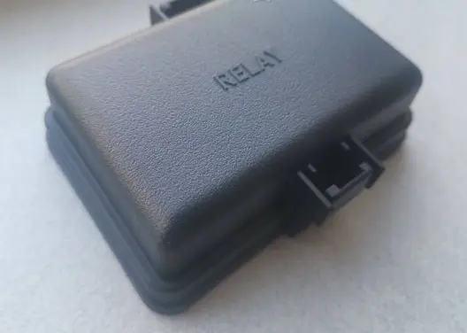 Toyota RAV 4 (XA40) Fuse box cover 826620R150