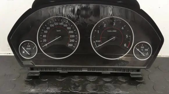 BMW 3 F30 F35 F31 Speedometer (instrument cluster) 9232895 9325228 14369510