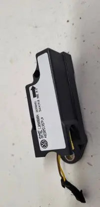 Volkswagen PASSAT B5 Airbag deployment crash/impact sensor 1J0909606N 26990401 5WK41910