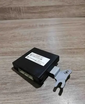 Toyota Corolla Verso AR10 Door control unit/module 897800f010 626442000