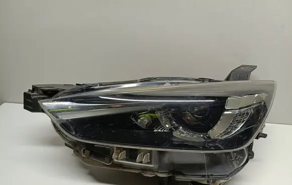 Mazda CX-3 Headlight/headlamp D10E51040