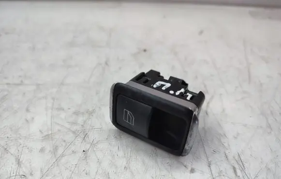 Mercedes-Benz GL X166 Electric window control switch A2049058102