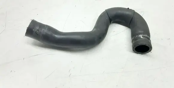 Audi A6 S6 C5 4B Engine coolant pipe/hose