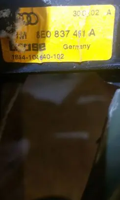 Audi A4 S4 B6 8E 8H Front door window/glass frame 8E0837461A 1844104640102
