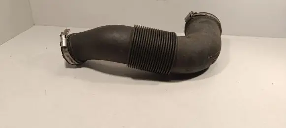 Audi Q7 4L Air intake hose/pipe 4L0129628E