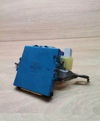 Toyota Corolla Verso AR10 Combustion control unit/module 896180F020
