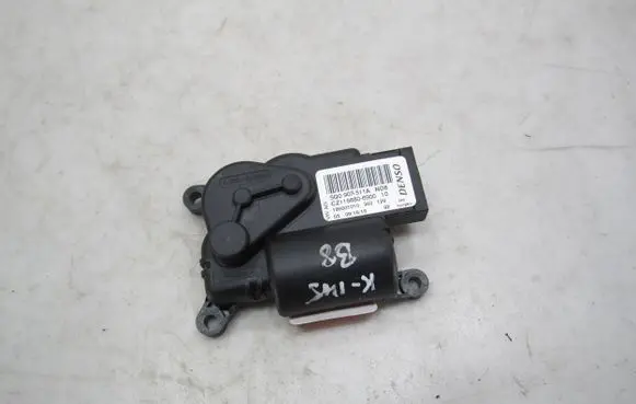 Volkswagen PASSAT B8 Air flap motor/actuator 5Q0907511A CZ1168806900 186001010