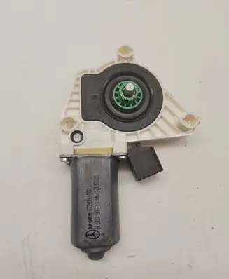 Mercedes-Benz E W213 Front door window regulator motor A0009066106