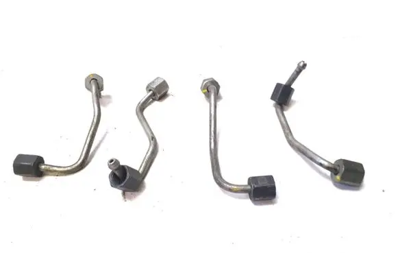 Toyota Hilux (AN120, AN130) Fuel injector supply line/pipe 