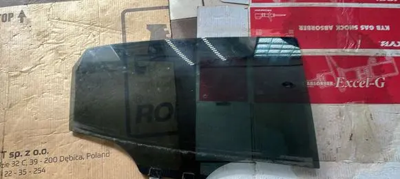 Honda CR-V Rear door window glass 43R008600