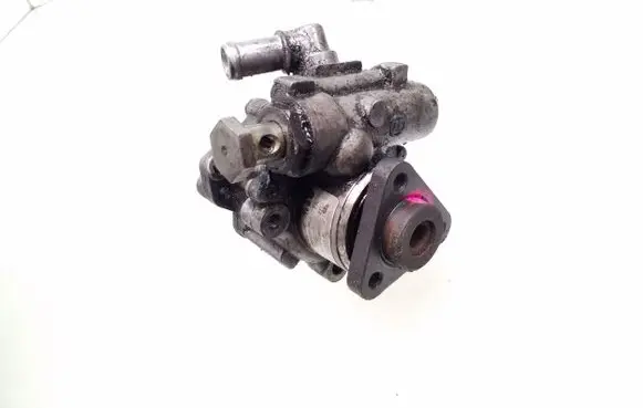 Audi A6 S6 C5 4B Power steering pump 4B0145155R
