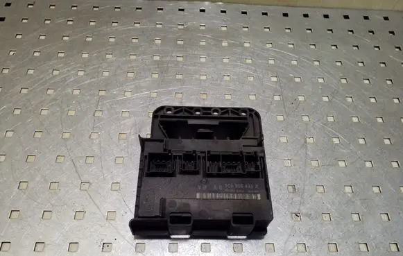 Volkswagen PASSAT B6 Comfort/convenience module 3C0959433R