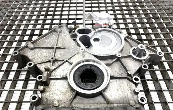 BMW 5 G30 G31 G38 Timing chain cover 7649035