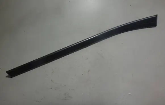 BMW 5 E39 Front door trim (molding) MCARS8172031 8172031