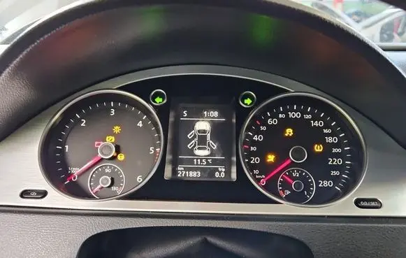 Volkswagen PASSAT CC Speedometer (instrument cluster) 3C8920870A IMPRK1524205