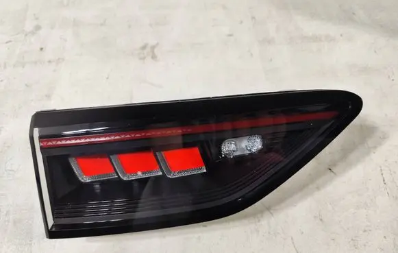 Volkswagen Golf VIII Rear/tail lights 5H0945307B L793610