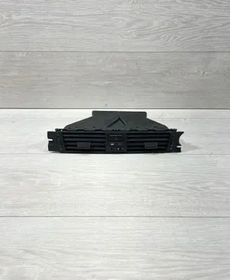 Dash center air vent grill