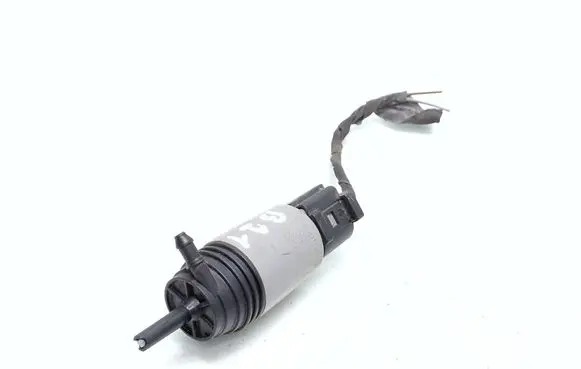 BMW 5 E60 E61 Windscreen/windshield washer pump 6934159 23557610 67126934159