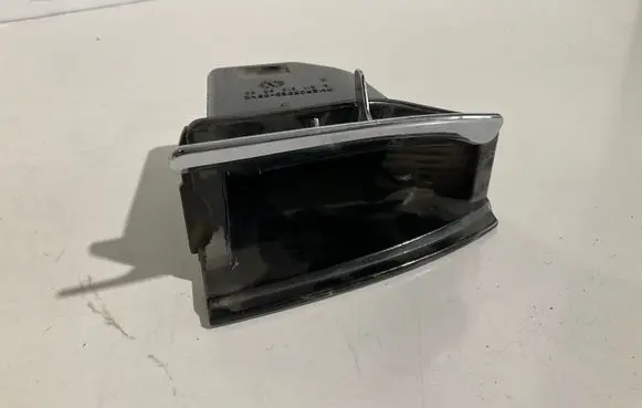 Mercedes-Benz E W211 Rear door ashtray A2118100233