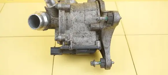 Mercedes-Benz GLA H247 Water pump A2602004100 29SP9