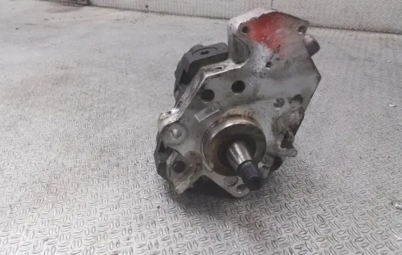 Renault Trafic II (X83) Fuel injection high pressure pump 8200108225 0445010075