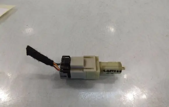 Chevrolet Captiva Brake pedal 96628565