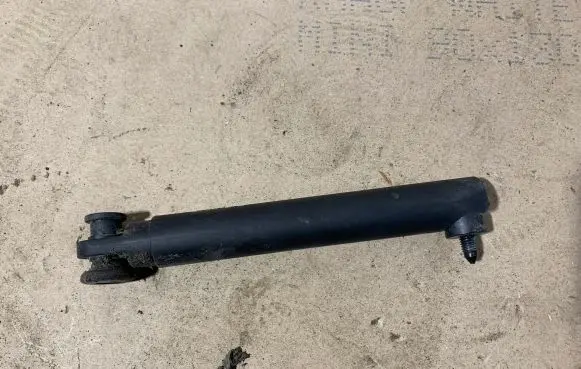 BMW X5 F15 Tailgate check strap stopper 7371765