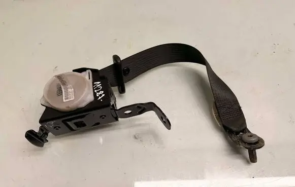 Opel Insignia A Rear seatbelt 13288436