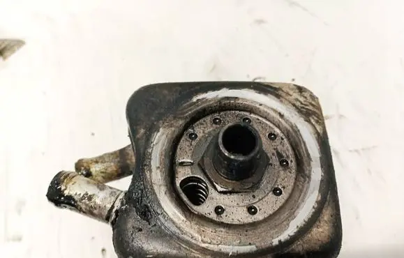 Engine oil radiator