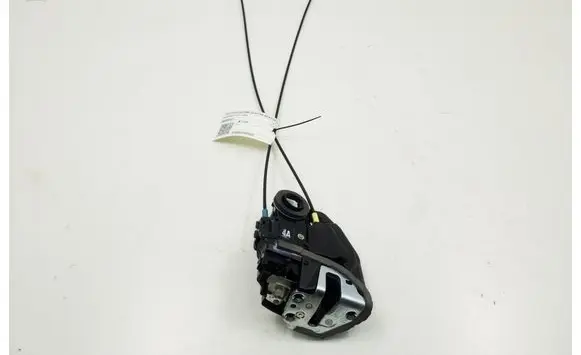 Toyota Verso Rear door lock 690500F031