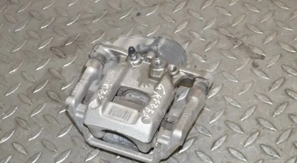 Peugeot 3008 II Rear brake caliper