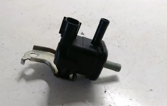 Toyota Auris 150 Vacuum valve 9091012276 1362007010