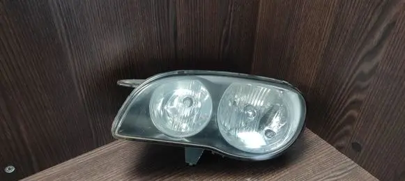 Toyota Corolla E110 Headlight/headlamp 10077126 9922681017