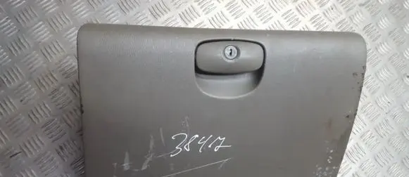 Hyundai Santa Fe Glove box