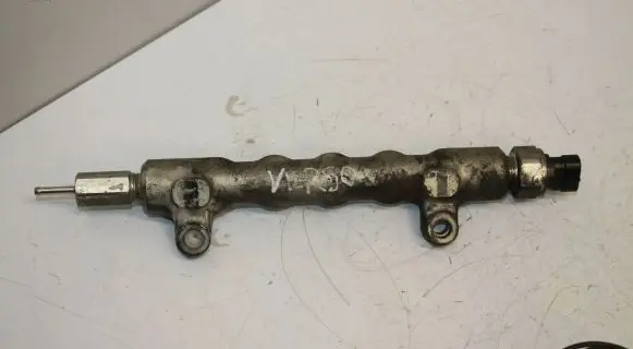 Fuel main line pipe