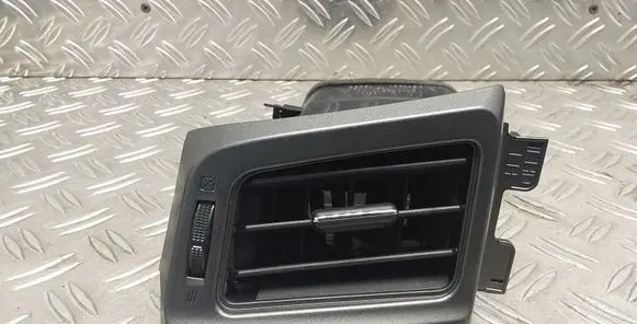 Toyota RAV 4 (XA40) Dash center air vent grill 5567042080 5567042090