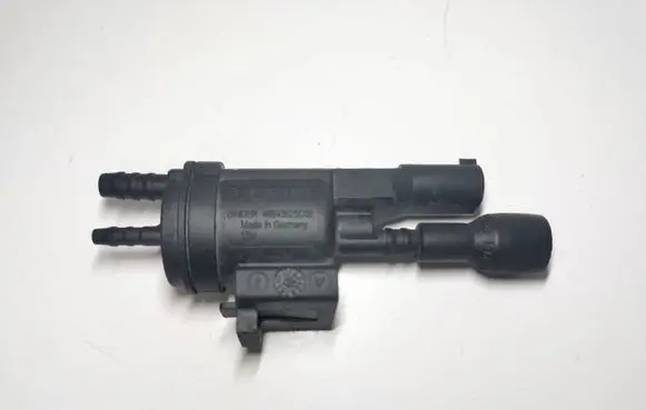 Mercedes-Benz C W204 Vacuum valve 0025407097