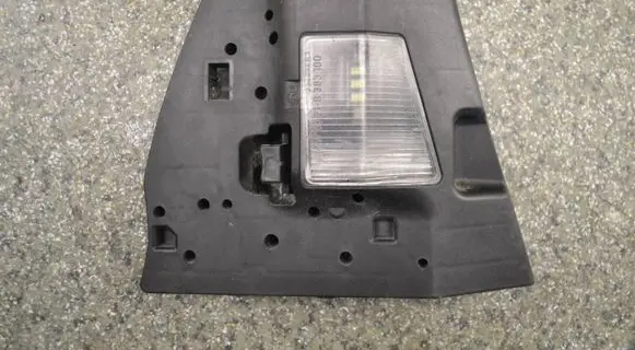 BMW 3 E46 Tail light bulb cover holder 230028R 8364926 P21W32CP5722A01