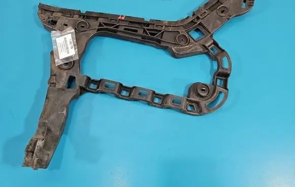 Volkswagen PASSAT B8 Rear bumper mounting bracket 3G0807394 IMPRK1582750