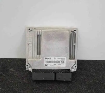 BMW 5 E60 E61 Engine control unit/module 7807827 0281013536