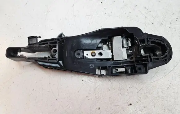 Citroen C5 Aircross Rear door exterior handle/bracket 9802977180