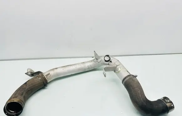 Intercooler hose/pipe
