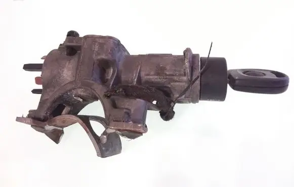 Volkswagen PASSAT B5 Ignition lock 4B0905851A