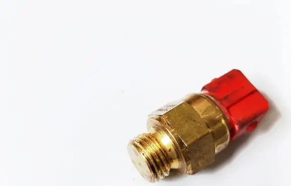 BMW 5 E39 Coolant temperature sensor 1741900