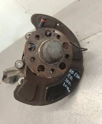 Mercedes-Benz E W212 Front wheel hub A2124201244