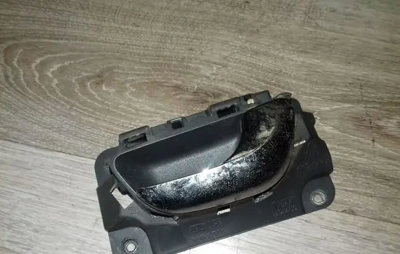 Volvo S80 Front door interior handle 09170046